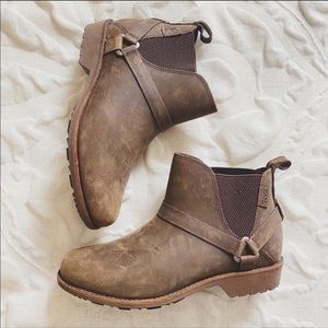 Teva Ellery Chelsea Bison Boot